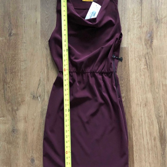 ALICE + OLIVIA 4-6 S SMALL BURGUNDY WINE RED SILKY SHEATH DRAPE NECK DRESS - Picture 7 of 11